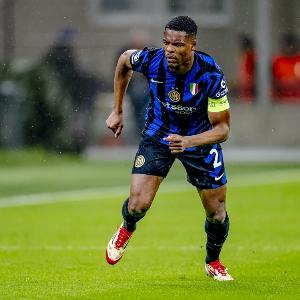 华体会下载-罗马诺：邓弗里斯2500万欧解约金需要一次性支付，7月中旬到期