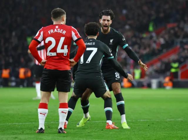 【英超】法老幽默双响，利物浦3-2圣徒，31分领跑英超